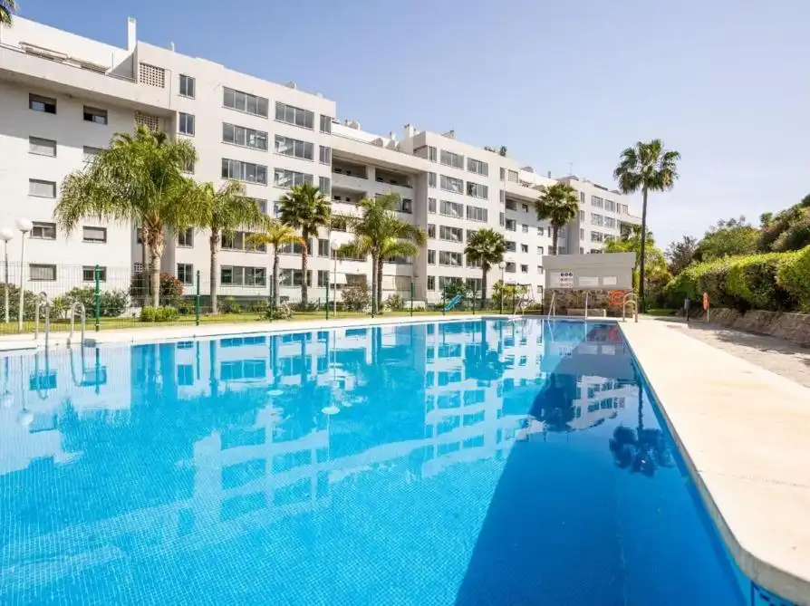 Apartment mit Pool zum Verkauf in Castillo Sohail - Myramar