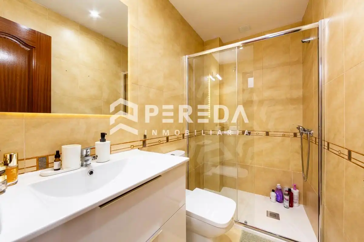 Baño de Apartamento en venta en Roquetas de Mar con Aire acondicionado y Terraza
