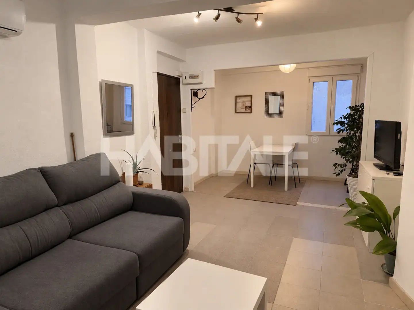Wohnzimmer von Wohnung zur Miete in La Saïdia