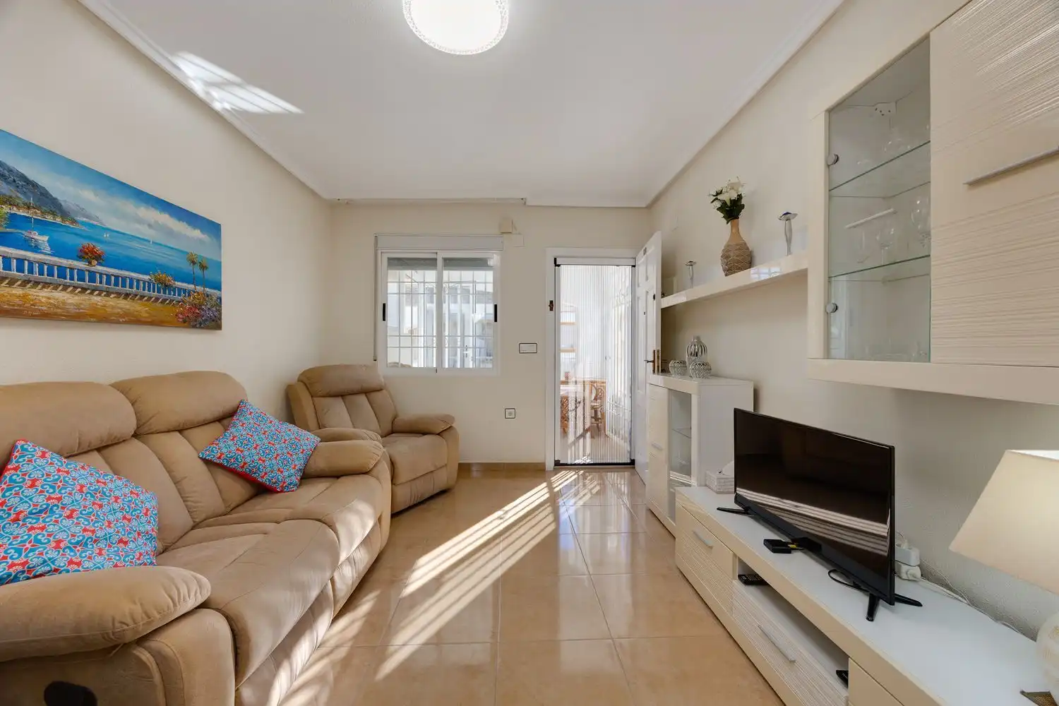 Sala d'estar de Casa o xalet en venda en Zona Carrefour - Urbanizaciones