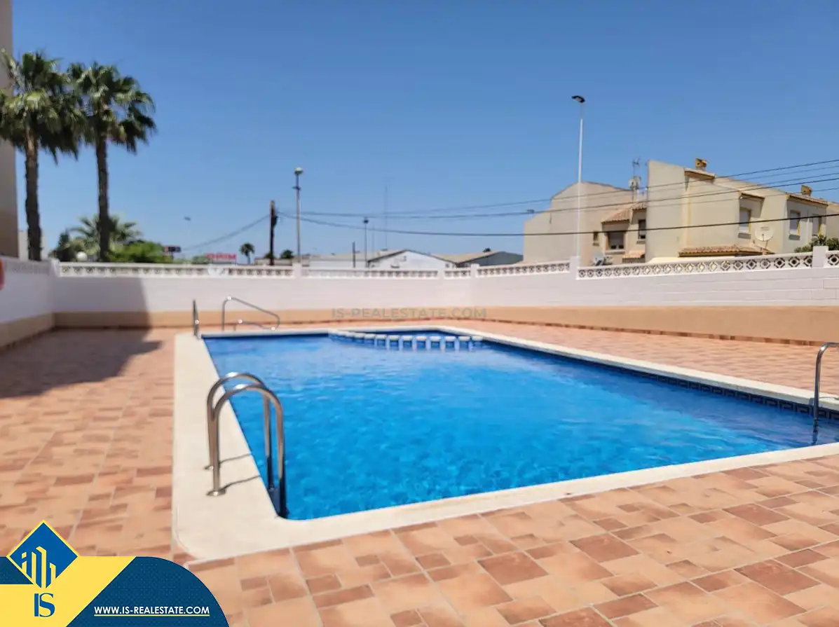 Apartamento con piscina en venta en Nueva Torrevieja - Aguas Nuevas, imagen 2