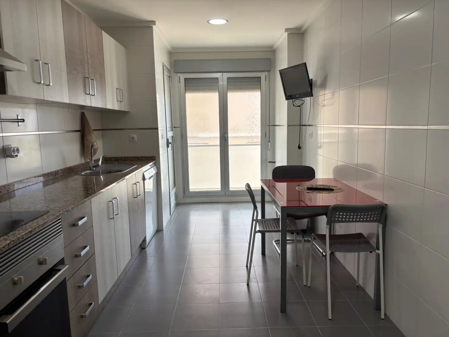 Cocina de Piso de alquiler en Las Trescientas - San Francisco - Ciudad Vergel  