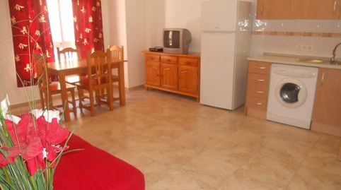 Foto 2 von Wohnung zur Miete in Calle Tomás de Burgos, Parque Victoria Eugenia, Málaga Capital