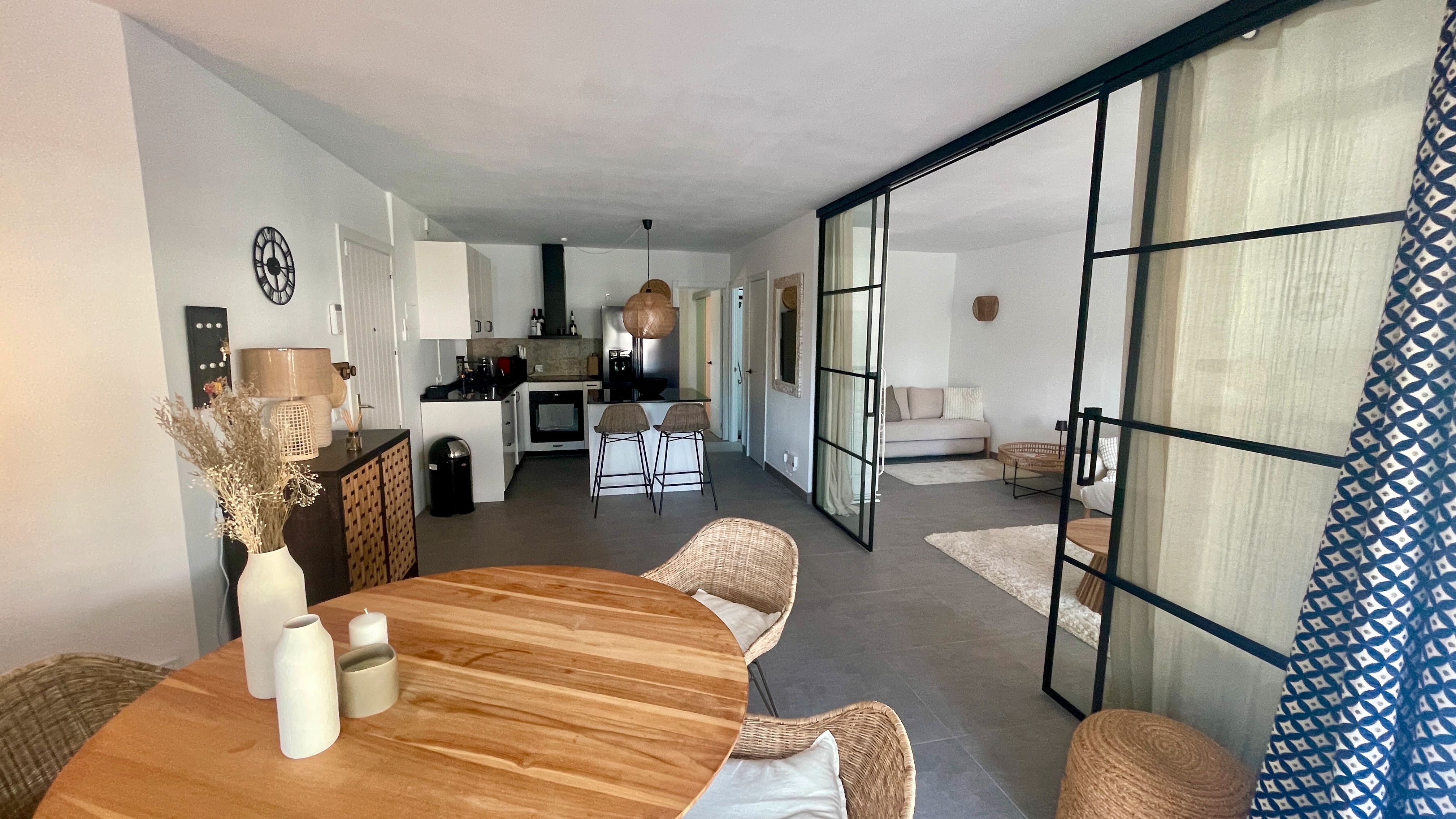 Living room of Apartment to rent in Calvià  with Air Conditioner, Furnished and Community pool