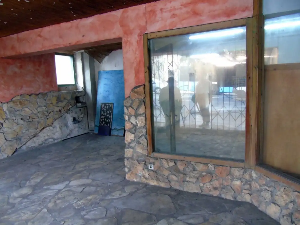 Local comercial en alquiler en Cuatro Caminos