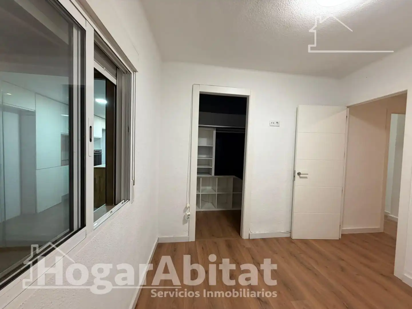 Habitación de Piso en venta en Llíria con Aire acondicionado y Balcón