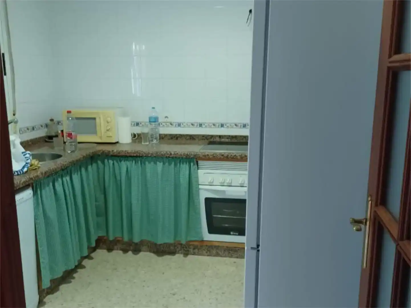 Cuina de Pis en venda en San Bartolomé de la Torre amb Balcó