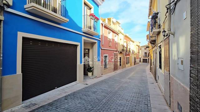 Casa-chalet en Venta en Centro