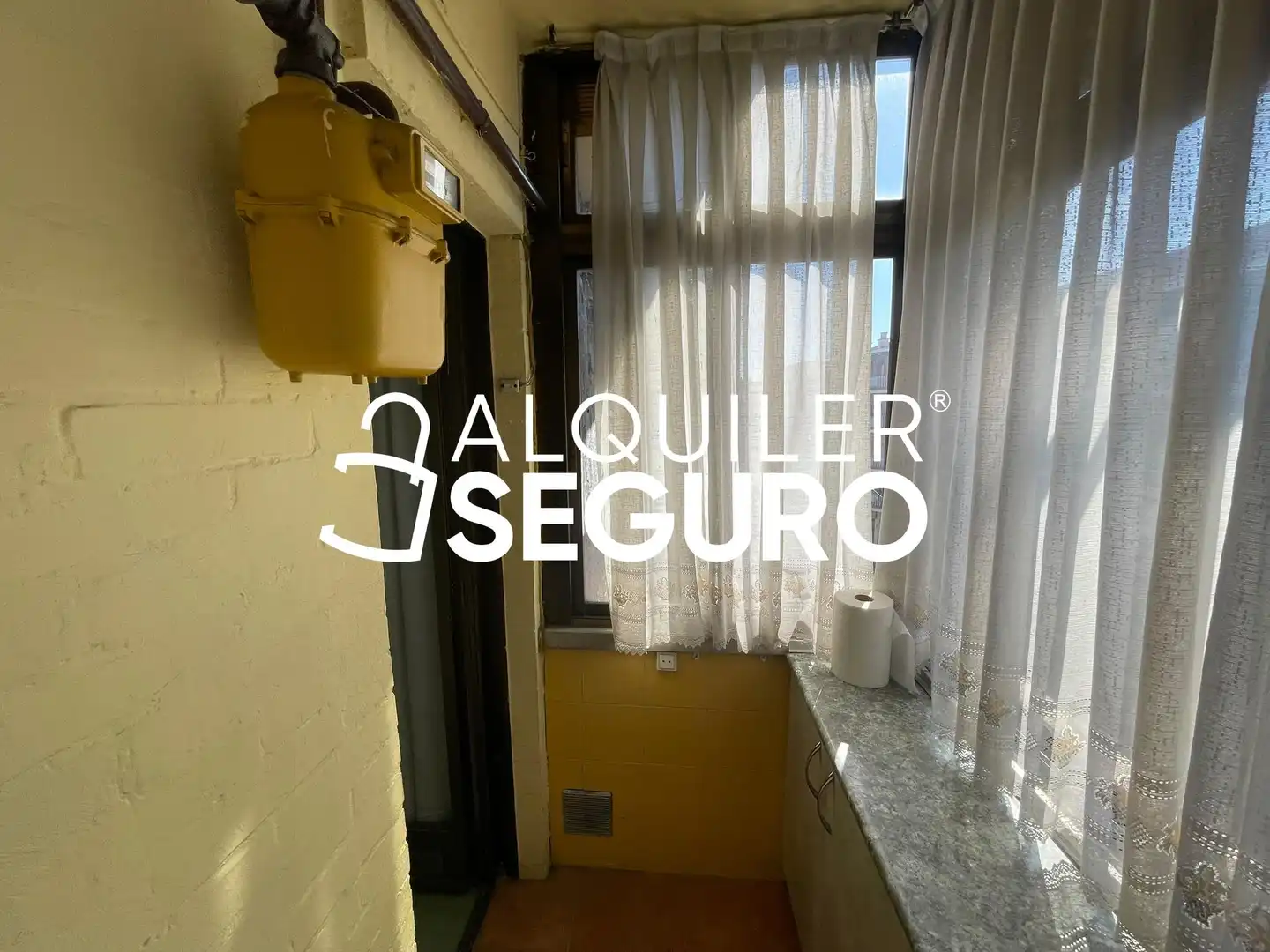 Flat for rent in Madrid  with Heating and Terrace