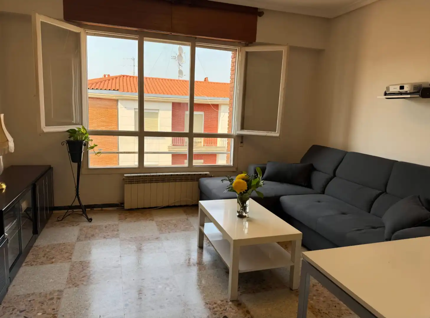Living room of Flat for sale in  Logroño  with Heating and Furnished