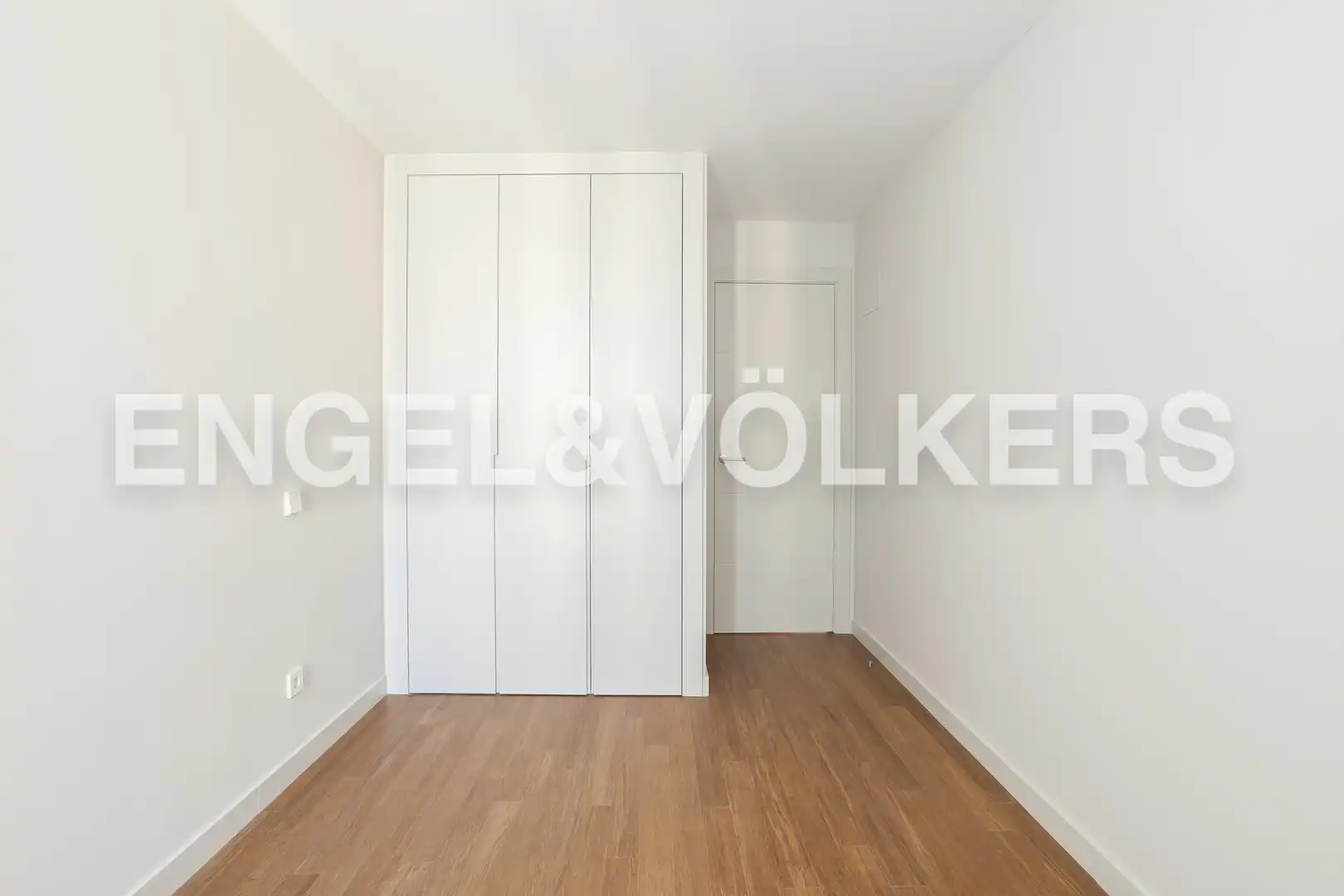 Bedroom of Attic for rent in Madrid  with Heating and Swimming Pool