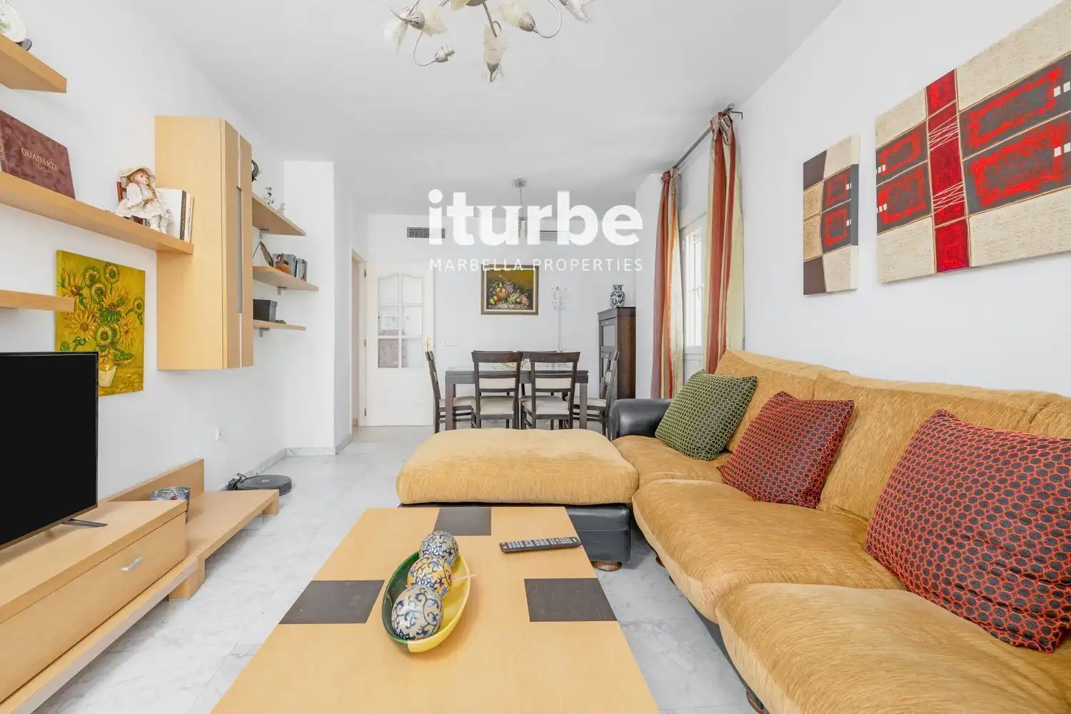 Außenansicht von Maisonette zum Verkauf in Marbella mit Klimaanlage, Terrasse und Abstellraum
