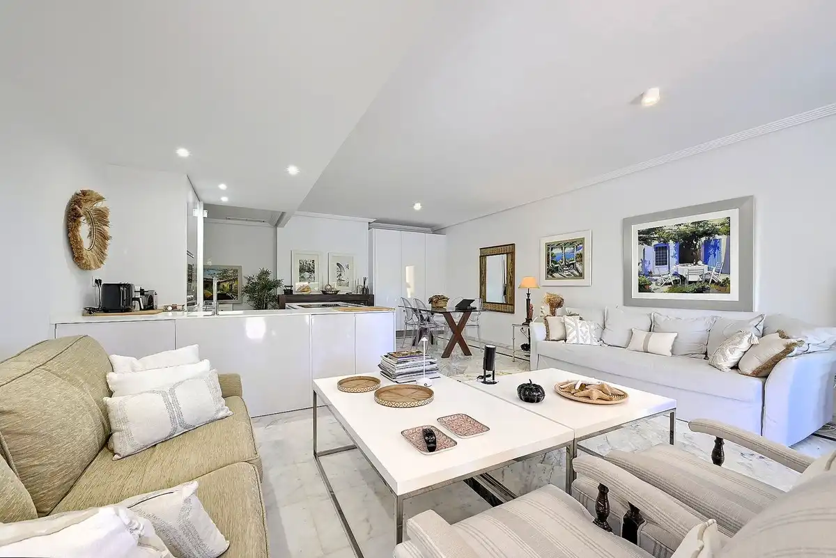 Piso con ascensor en venta en Río Real - Los Monteros, imagen 11
