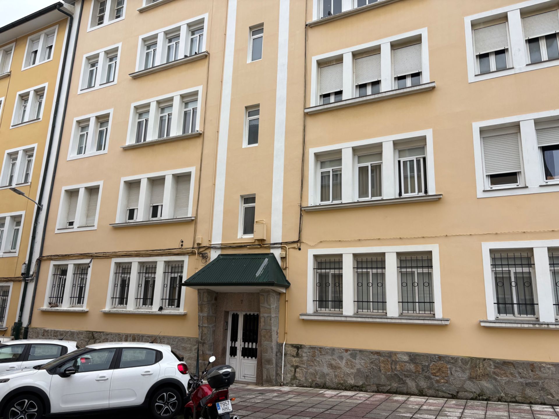 Vista exterior de Pis en venda en Narón