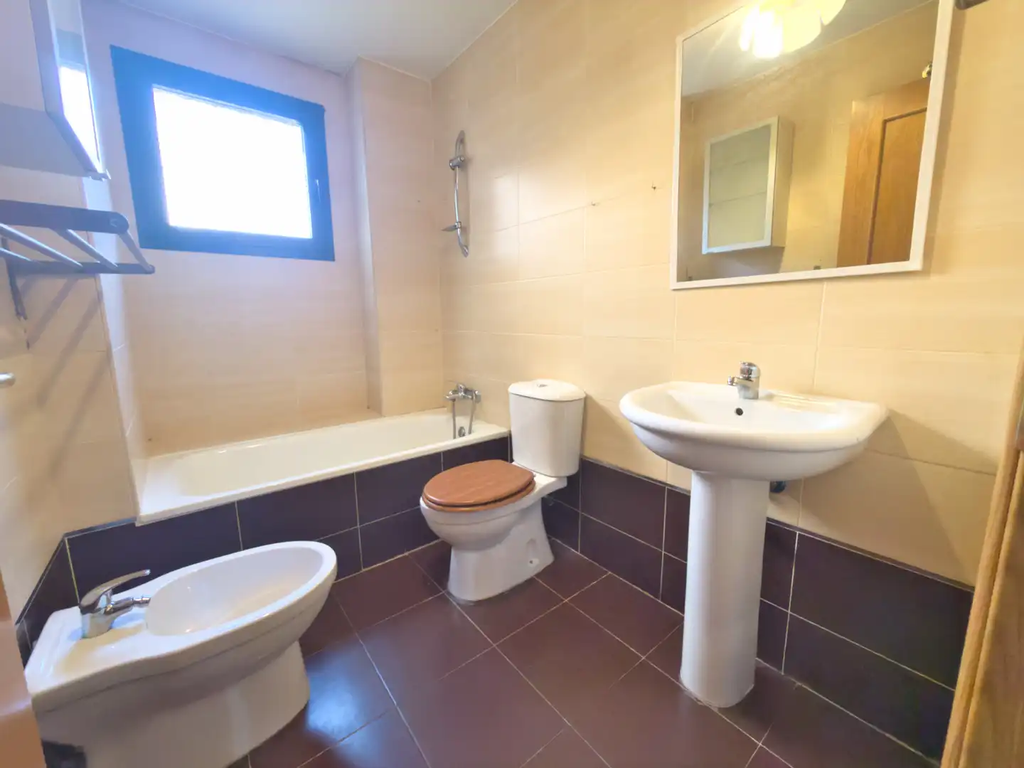 Bathroom of Flat for sale in Casarrubios del Monte  with Heating and Parquet flooring