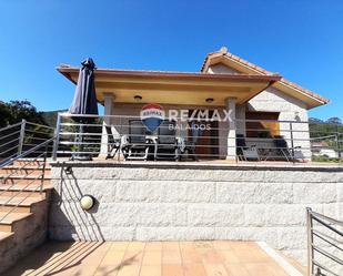 Exterior view of House or chalet for sale in Mondariz  with Terrace and Balcony