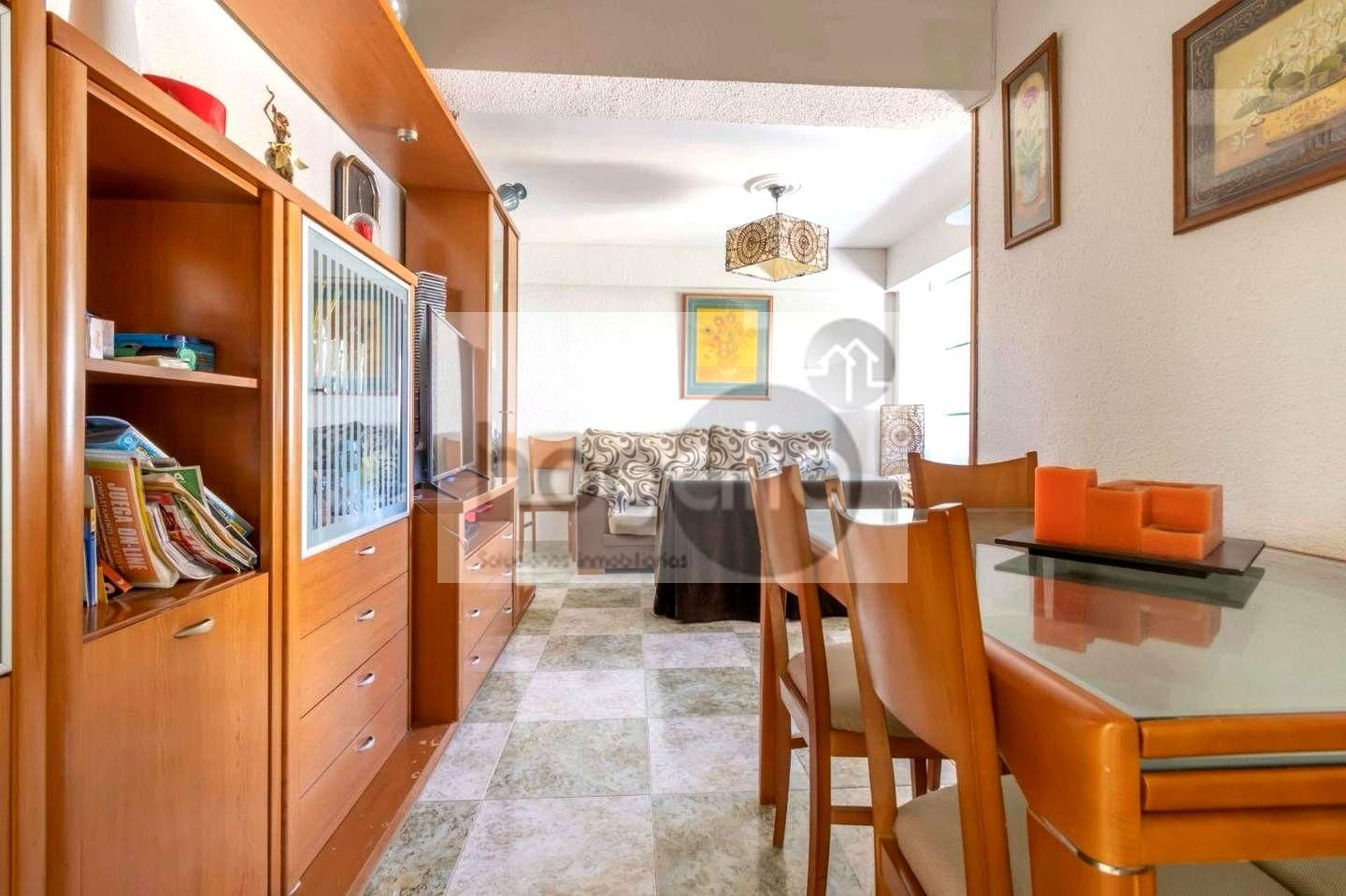 Living room of Flat to rent in  Sevilla Capital  with Air Conditioner and Furnished
