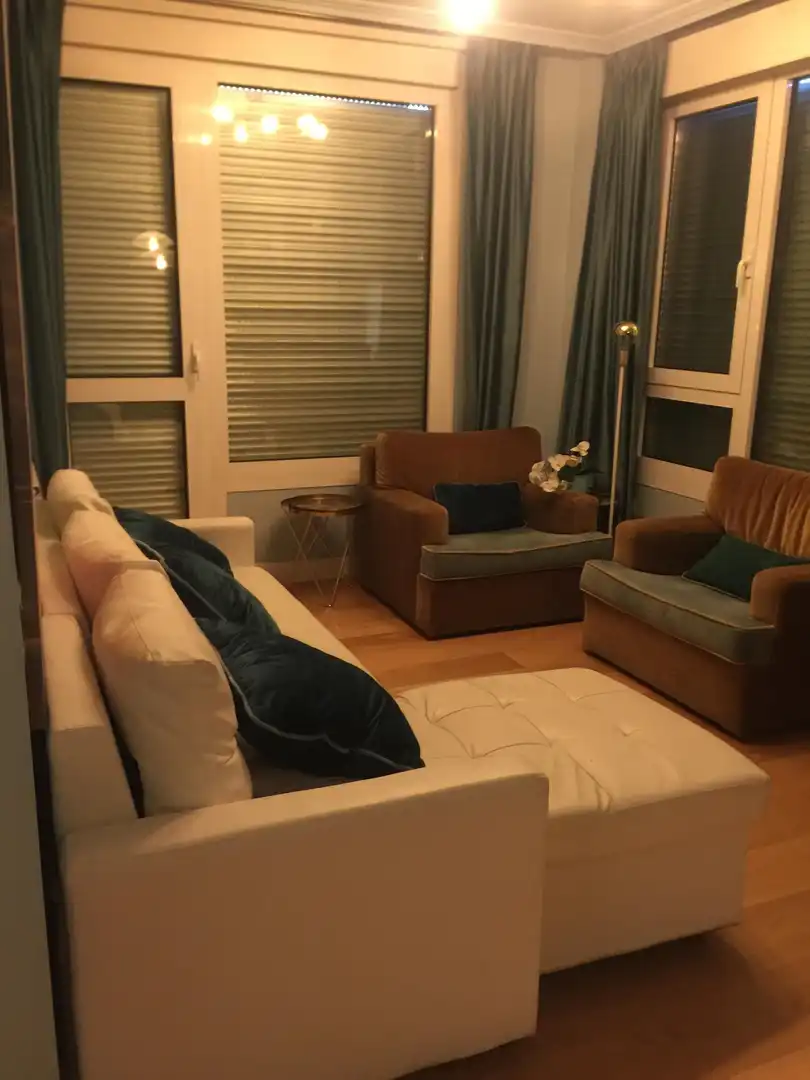 Sala d'estar de Pis de lloguer en Getxo  amb Calefacció, Jardí privat i Terrassa