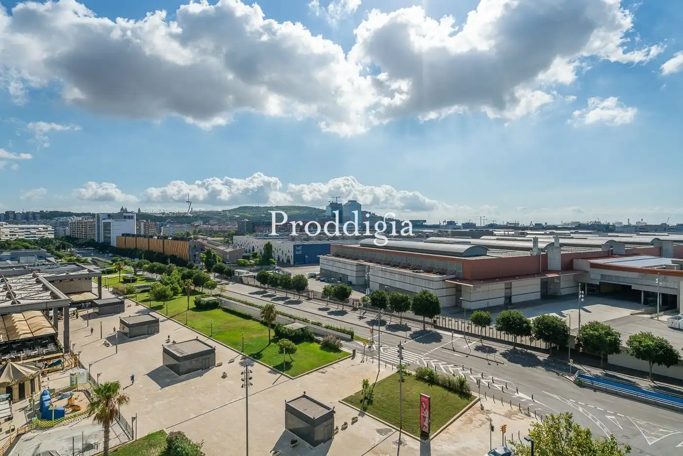 Vista exterior de Oficina de lloguer en L'Hospitalet de Llobregat amb Aire condicionat i Calefacció