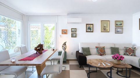 Foto 3 de Casa o xalet en venda a Calle Peni, 144b, Peni, Empuriabrava