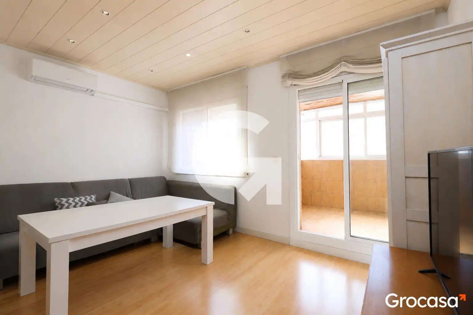 Sala d'estar de Àtic en venda en El Prat de Llobregat amb Aire condicionat, Traster i Balcó