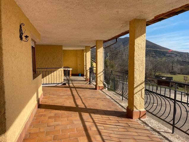 Casa-chalet en Venta en Lugar Valdepielago en Valdepiélago