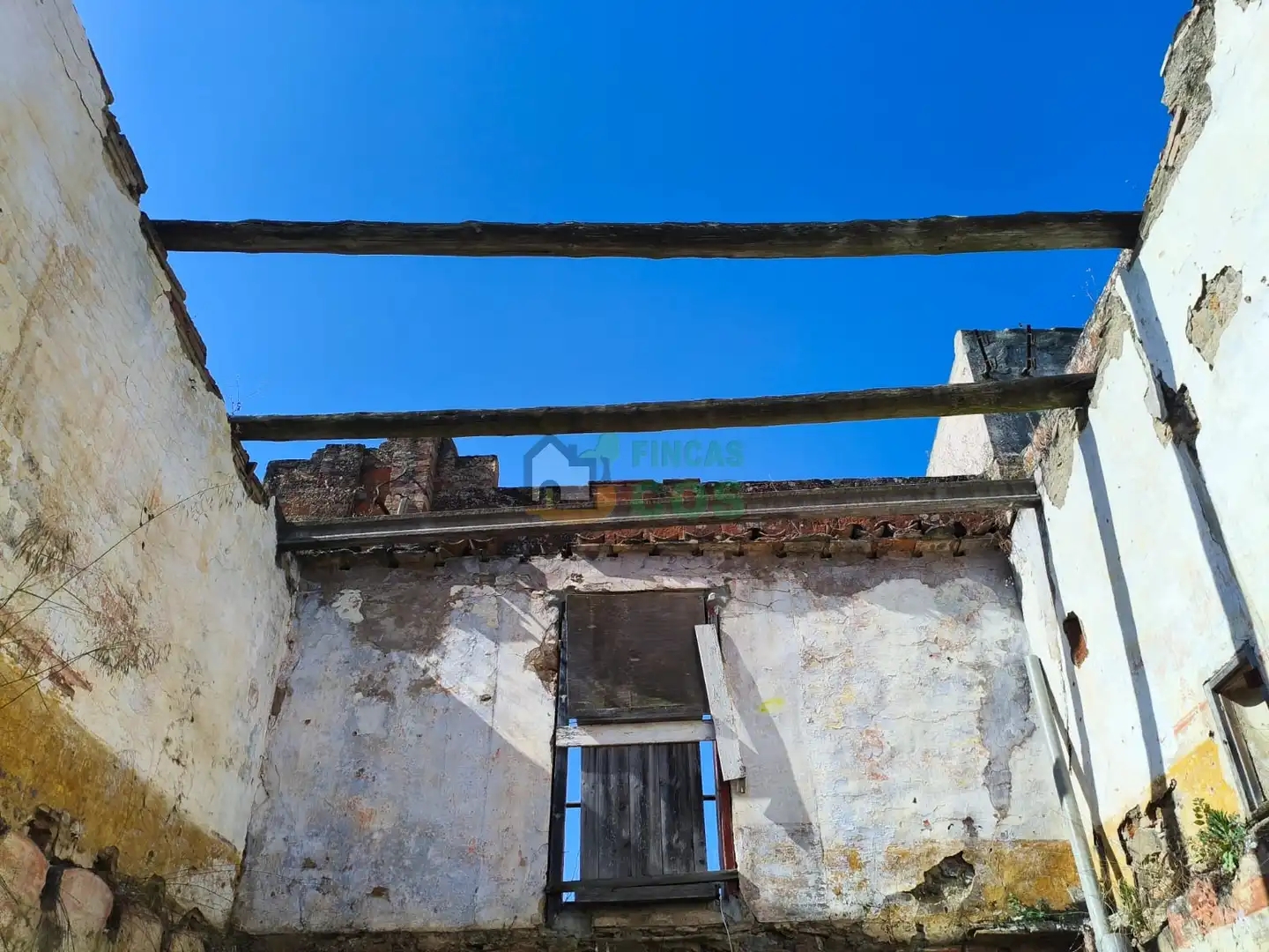 Vista exterior de Casa o xalet en venda en Sant Cugat del Vallès amb Jardí privat, Terrassa i Balcó