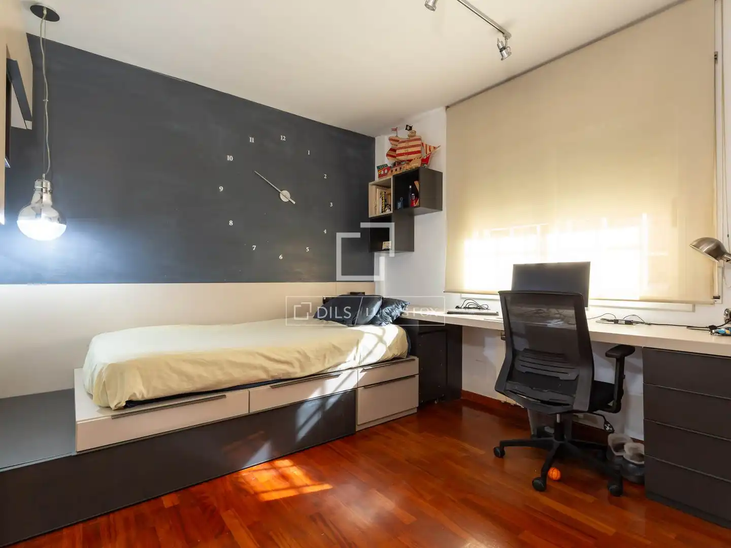 Bedroom of Flat for sale in Sant Joan Despí  with Air Conditioner