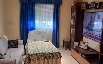 Dormitori de Casa adosada en venda en Dos Hermanas amb Aire condicionat, Terrassa i Traster