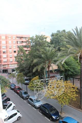 Piso en Alquiler en Benalúa