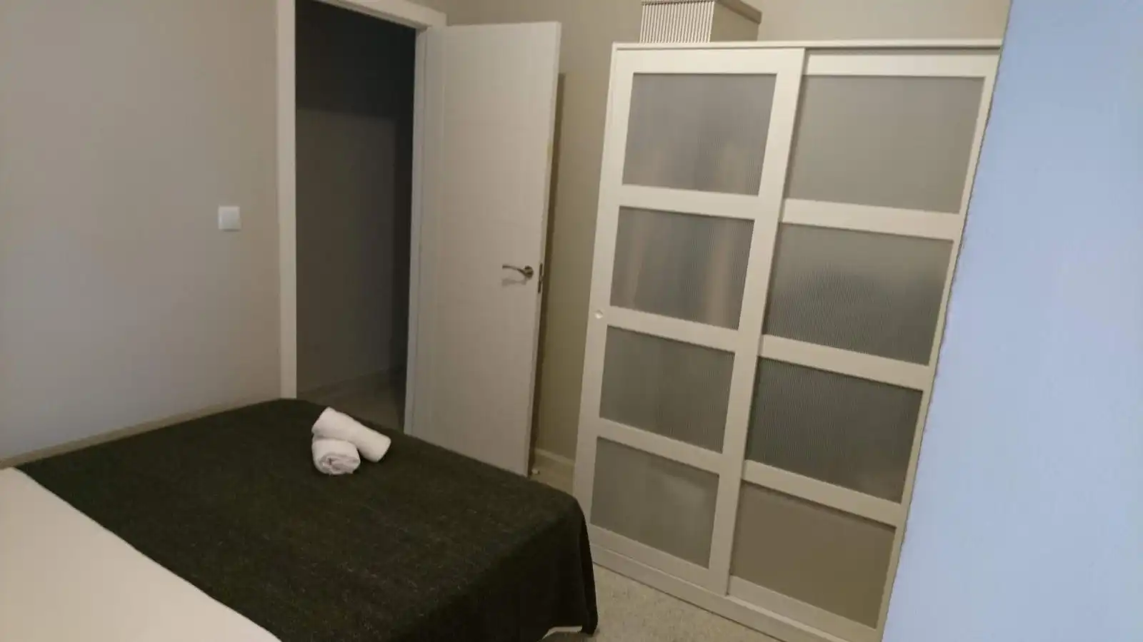 Habitación de Piso de alquiler en Córdoba con Aire acondicionado y Calefacción