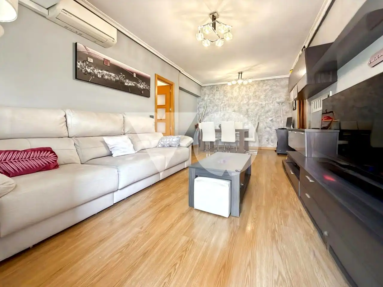 Living room of Flat for sale in  Madrid Capital  with Air Conditioner, Heating and Terrace