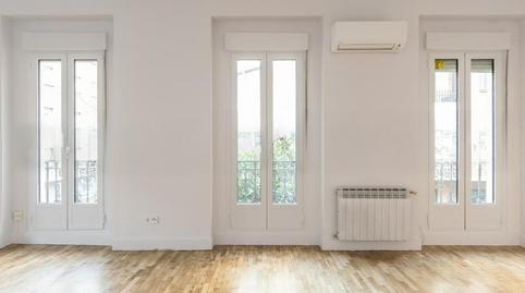 Foto 4 de Pis de lloguer a Calle del Cardenal Cisneros, Trafalgar, Madrid