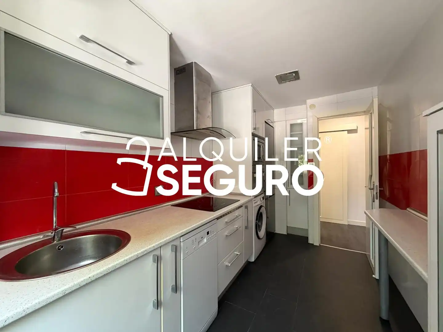 Cuina de Pis de lloguer en Madrid amb Calefacció