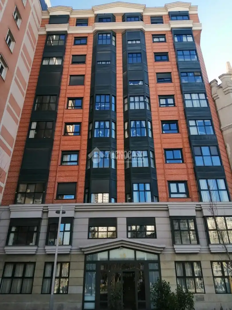 Vista exterior de Piso de alquiler en Madrid con Aire acondicionado