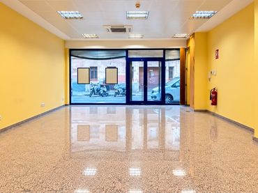 Local comercial en venda a Centre