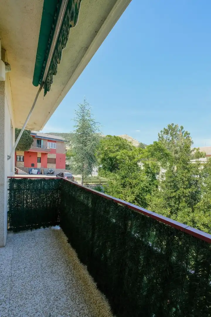 Terrassa de Pis en venda en Collado Mediano amb Aire condicionat, Calefacció i Jardí privat