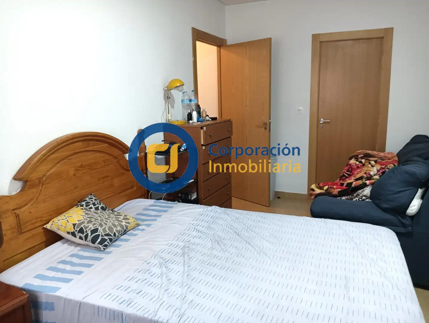 Schlafzimmer von Geschaftsraum zum Verkauf in Lorca mit Klimaanlage und Möbliert