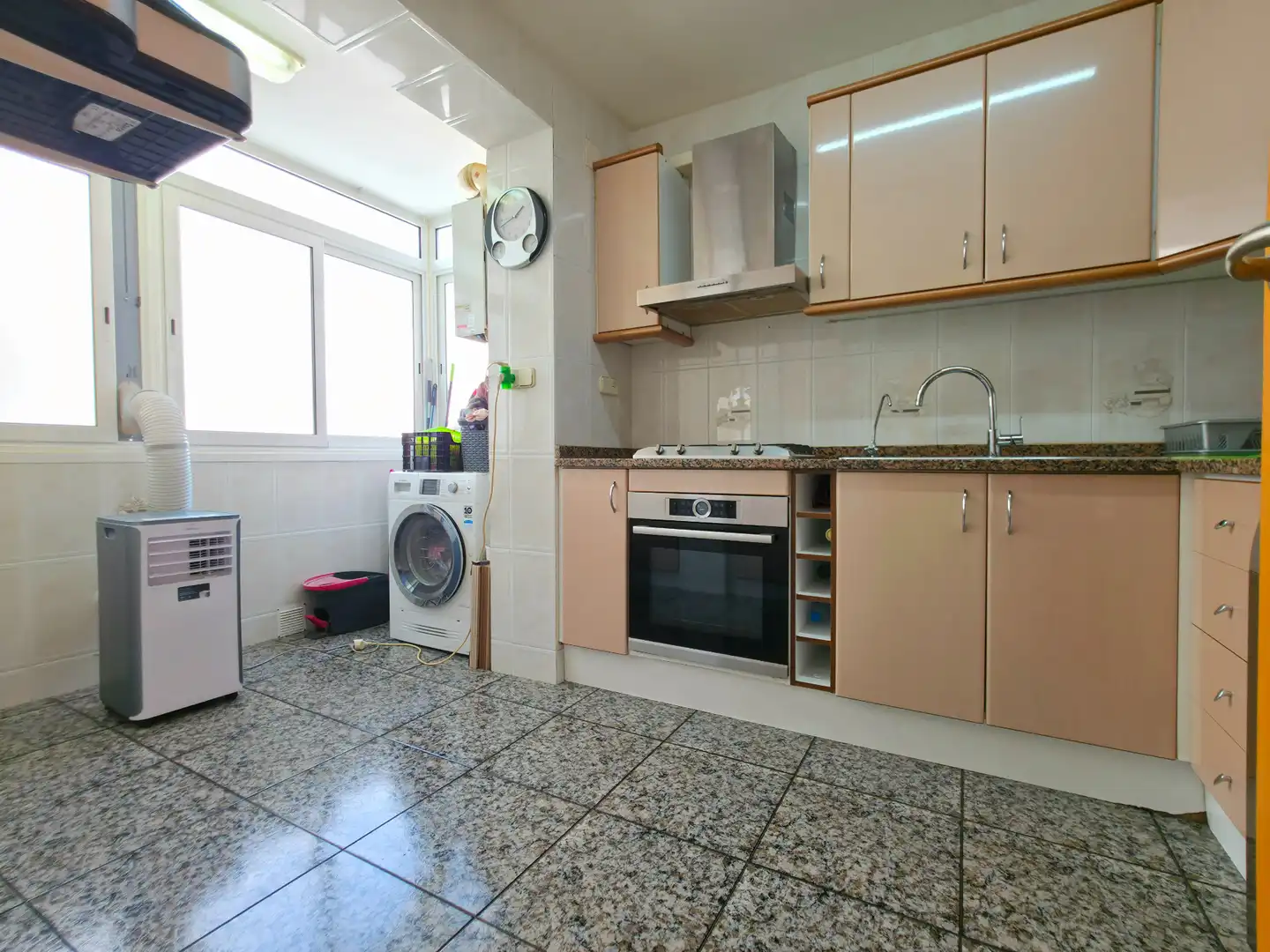 Cocina de Piso en venta en Sant Andreu de la Barca con Aire acondicionado, Calefacción y Terraza