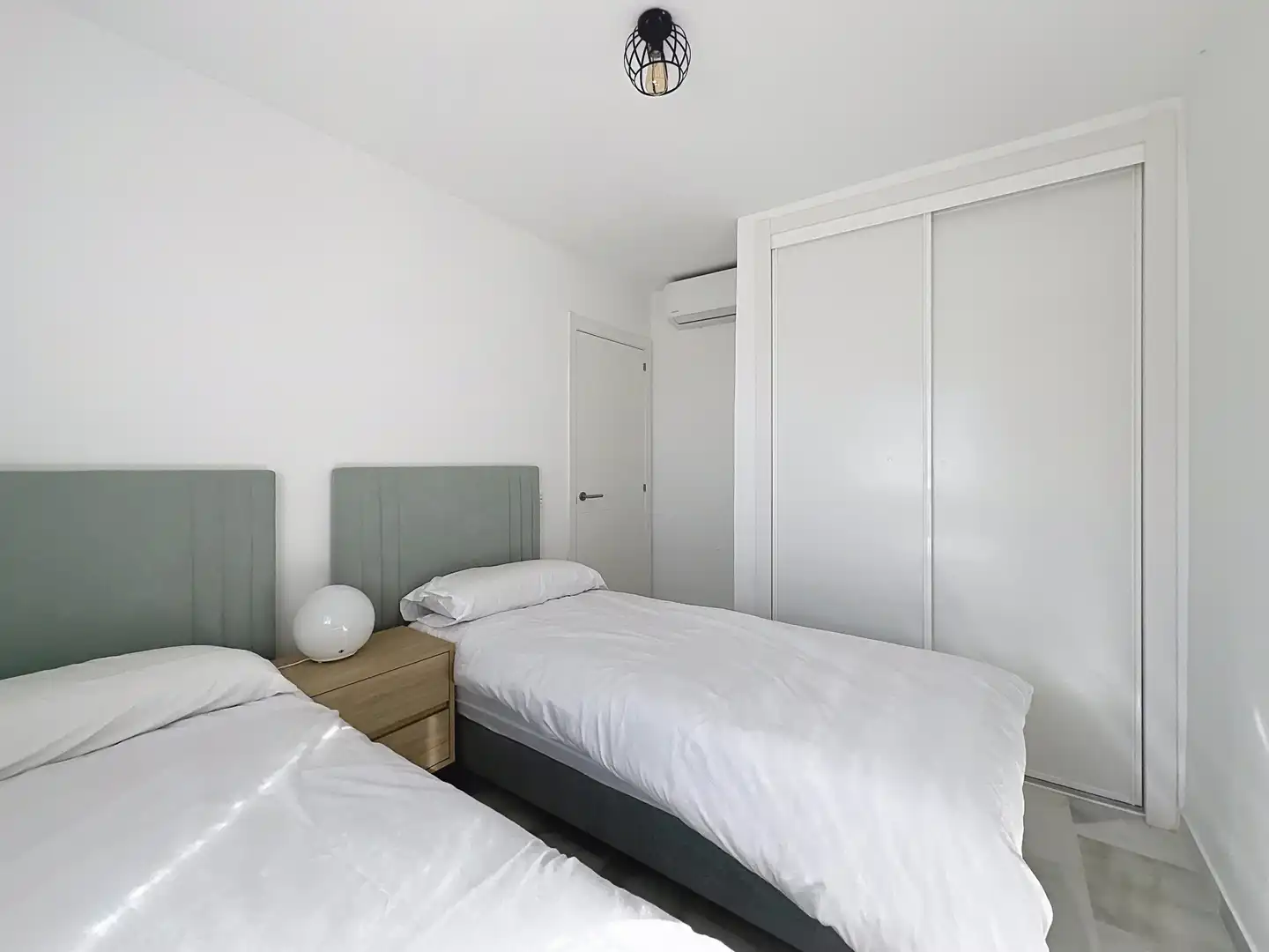 Bedroom of Attic for sale in Casares  with Air Conditioner, Terrace and Furnished