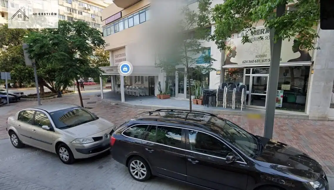 Parkplatz von Büro zum Verkauf in Marbella mit Klimaanlage, Heizung und Möbliert