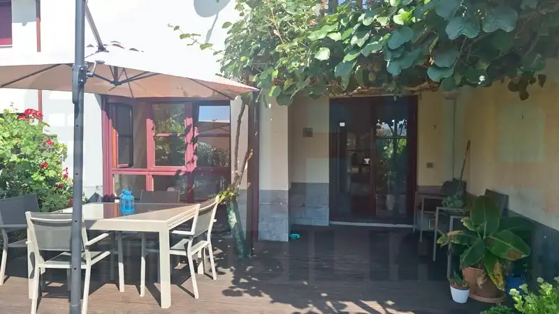 Terraza de Casa o chalet en venta en Sariego con Calefacción, Terraza y Trastero