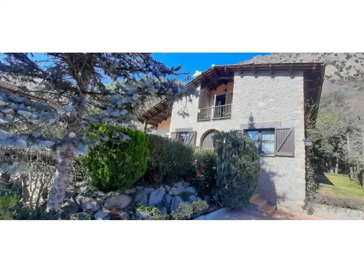 Vista exterior de Casa o chalet en venta en Castell de l'Areny con Calefacción, Jardín privado y Terraza
