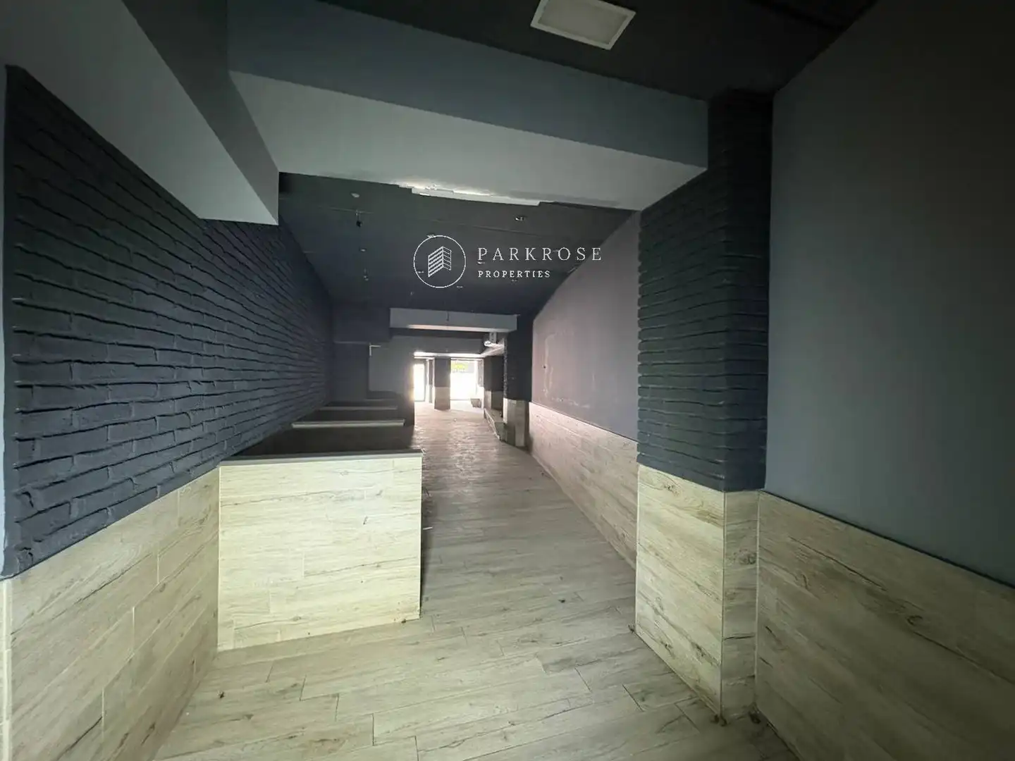 Local comercial de lloguer a Viladomat, imagen 8