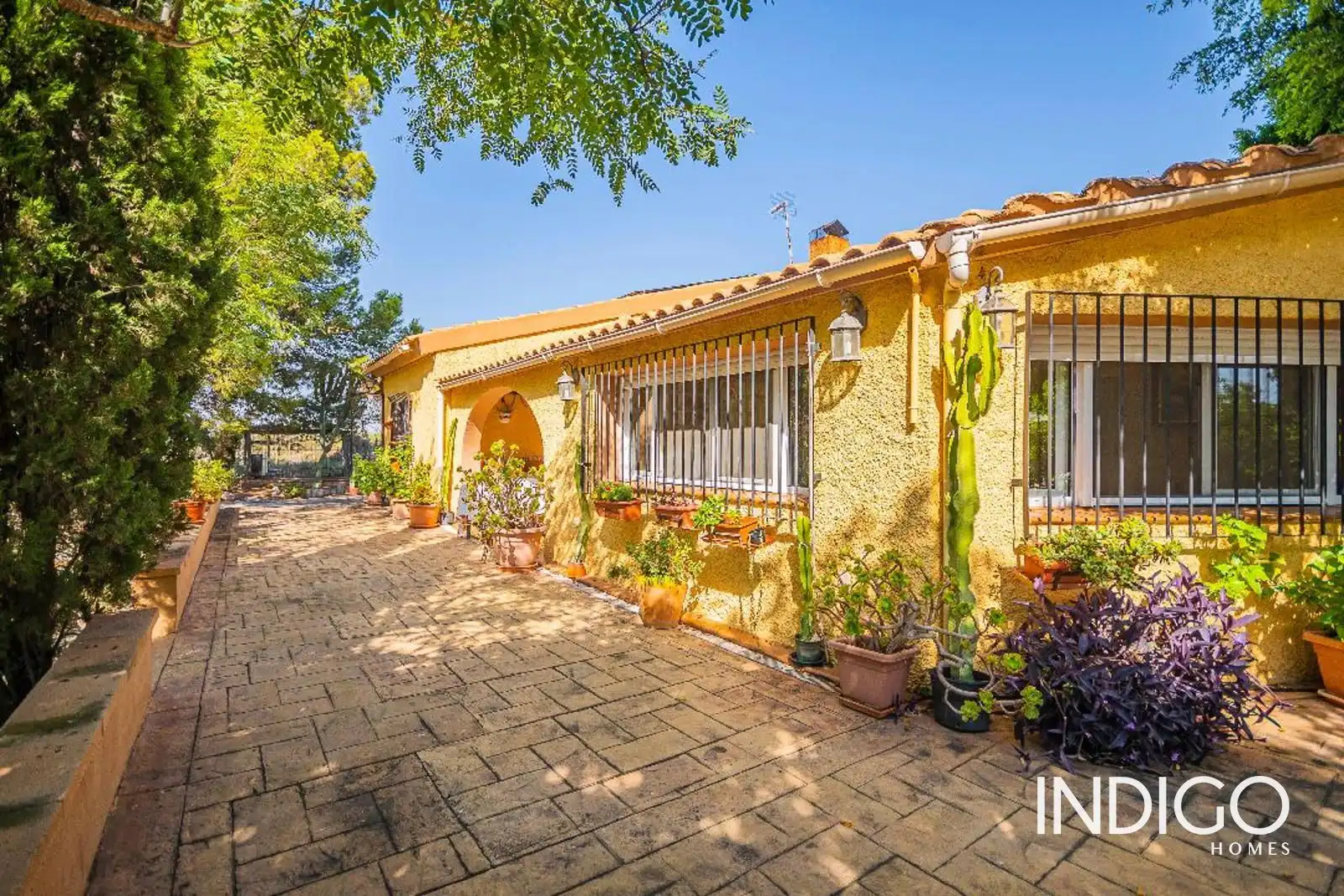 Exterior view of Houses for sale in San Vicente del Raspeig / Sant Vicent del Raspeig  with Air Conditioner, Heating and Terrace