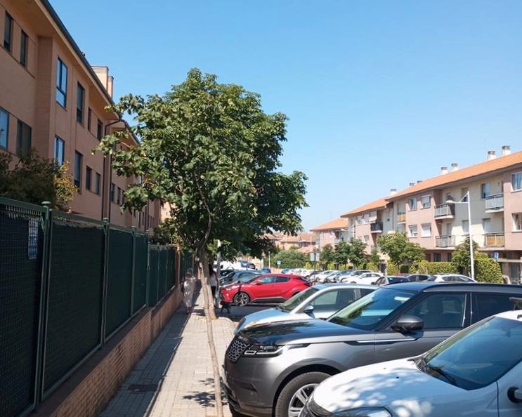 Aparcament de Planta baixa en venda en Villanueva de la Cañada amb Traster i Piscina