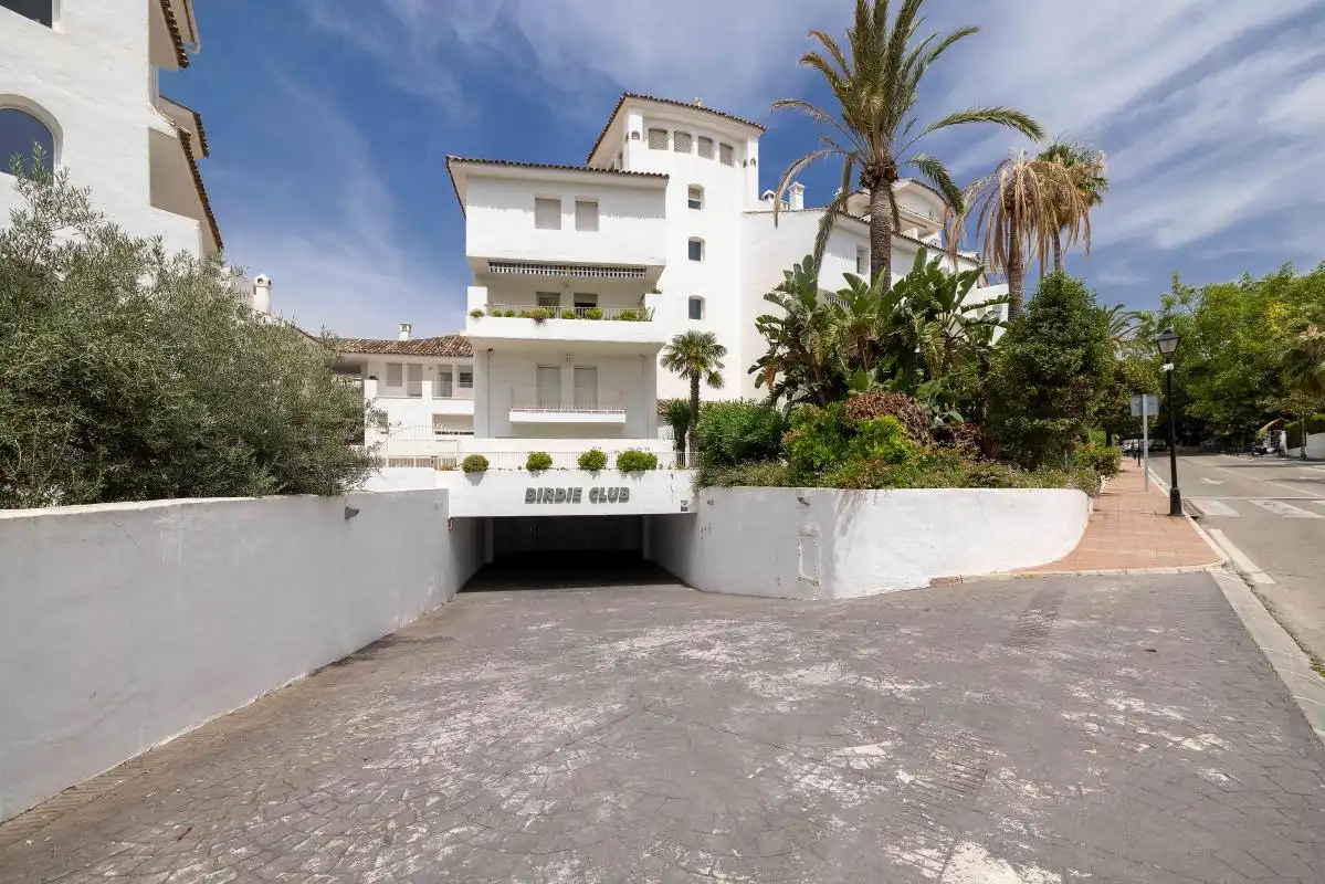 Vista exterior de Dúplex en venda en Marbella amb Aire condicionat, Calefacció i Terrassa