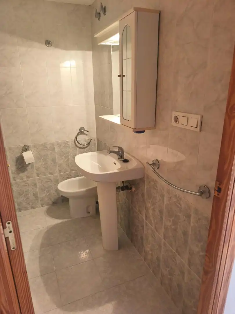 Bathroom of Flat for sale in Oliva  with Terrace