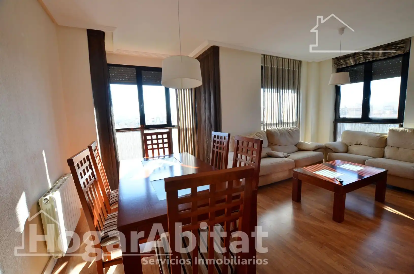 Sala de estar de Piso en venta en San Vicente del Raspeig / Sant Vicent del Raspeig con Aire acondicionado, Calefacción y Jardín privado