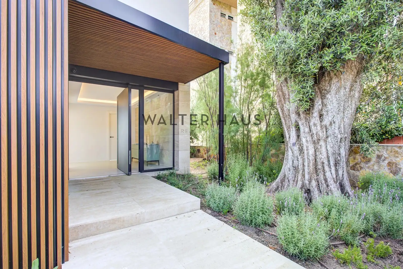 Vista exterior de Casa o chalet en venta en Sant Feliu de Guíxols con Aire acondicionado, Jardín privado y Terraza